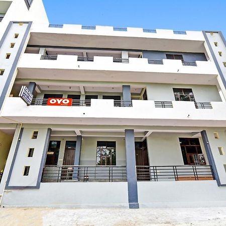 Hotel O Shiv Kalpana Джайпур Екстериор снимка