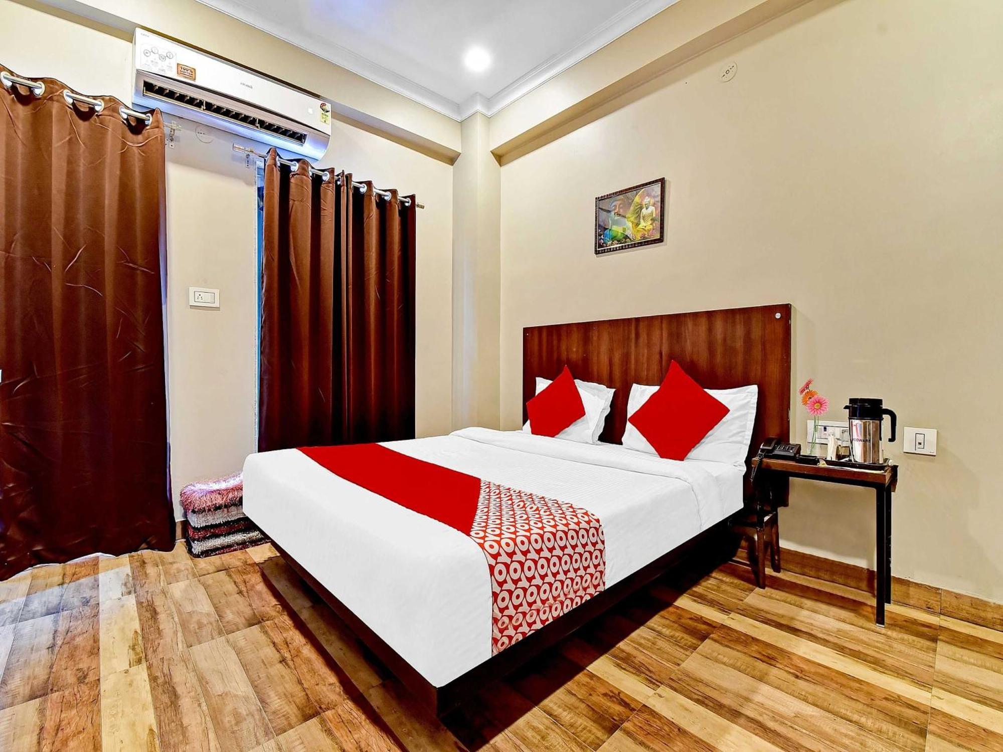 Hotel O Shiv Kalpana Джайпур Екстериор снимка