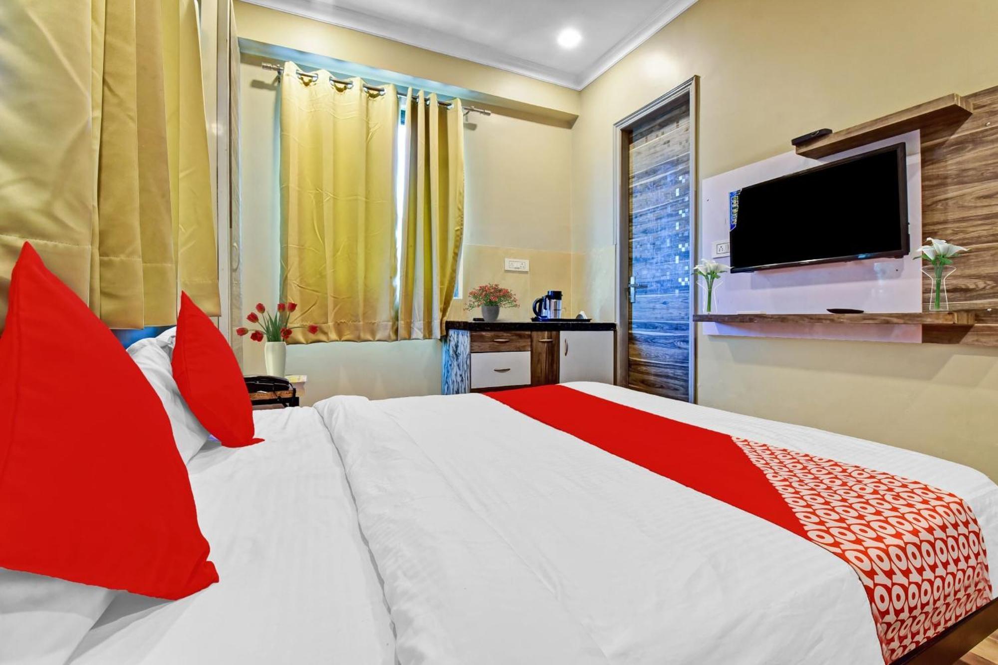 Hotel O Shiv Kalpana Джайпур Екстериор снимка