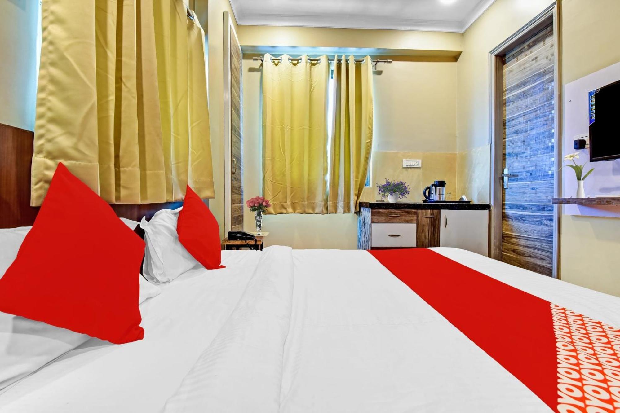 Hotel O Shiv Kalpana Джайпур Екстериор снимка